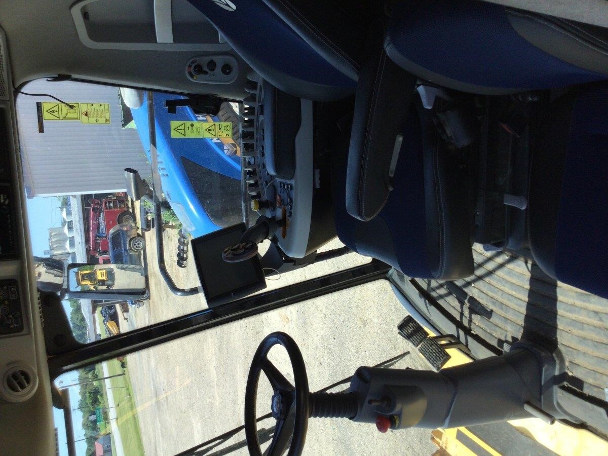 2019 New Holland CR9.90 REVELATION Combine