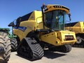 2019 New Holland CR9.90 REVELATION Combine