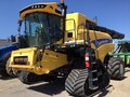 2019 New Holland CR9.90 REVELATION Combine