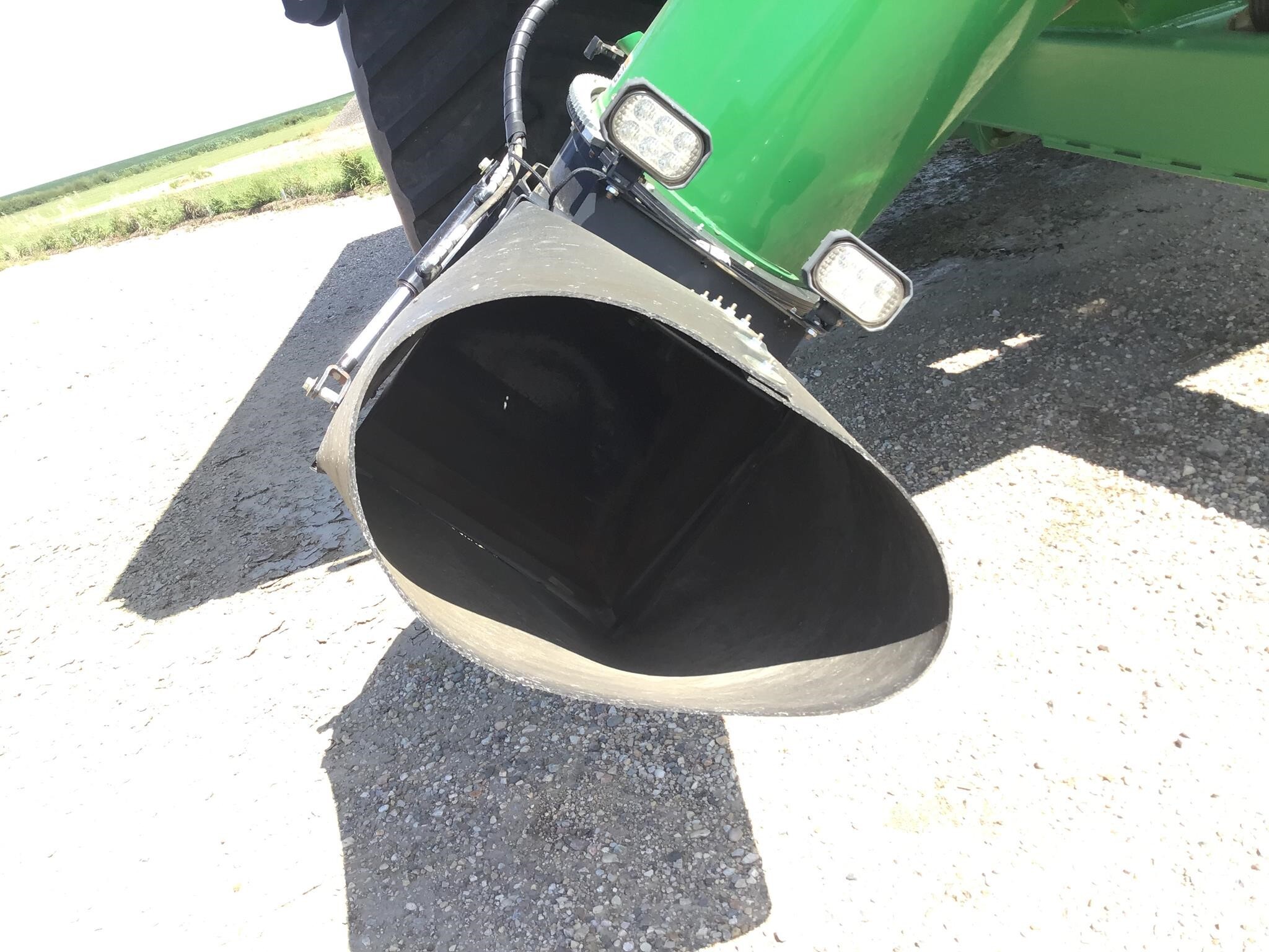 2019 Unverferth 1319 Grain Cart