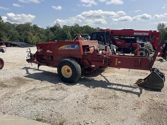 2014 New Holland BC5070 Small Square Baler