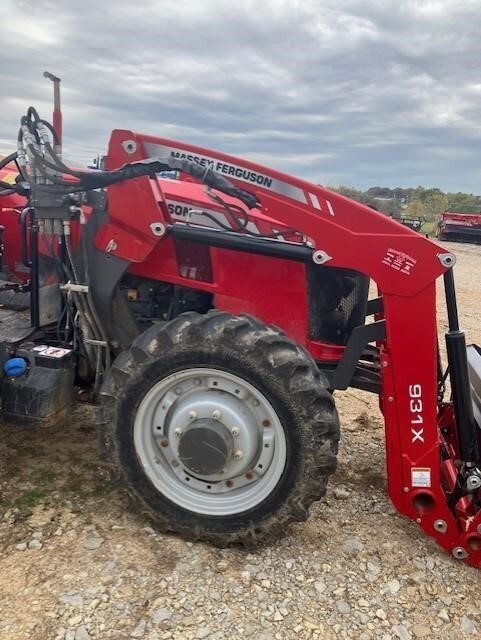 2020 Massey Ferguson 4710 Tractor