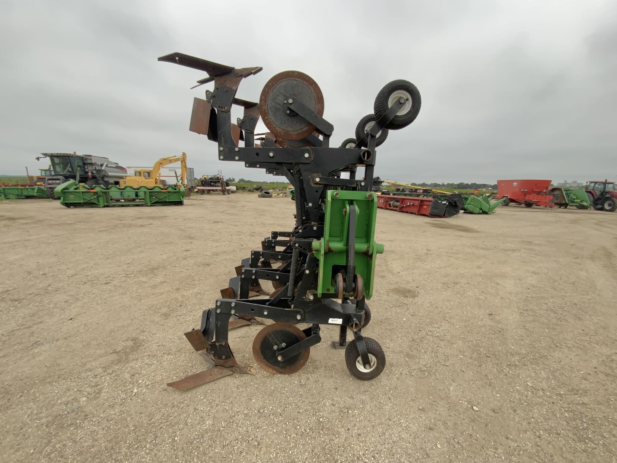  B&H 9100 Cultivator