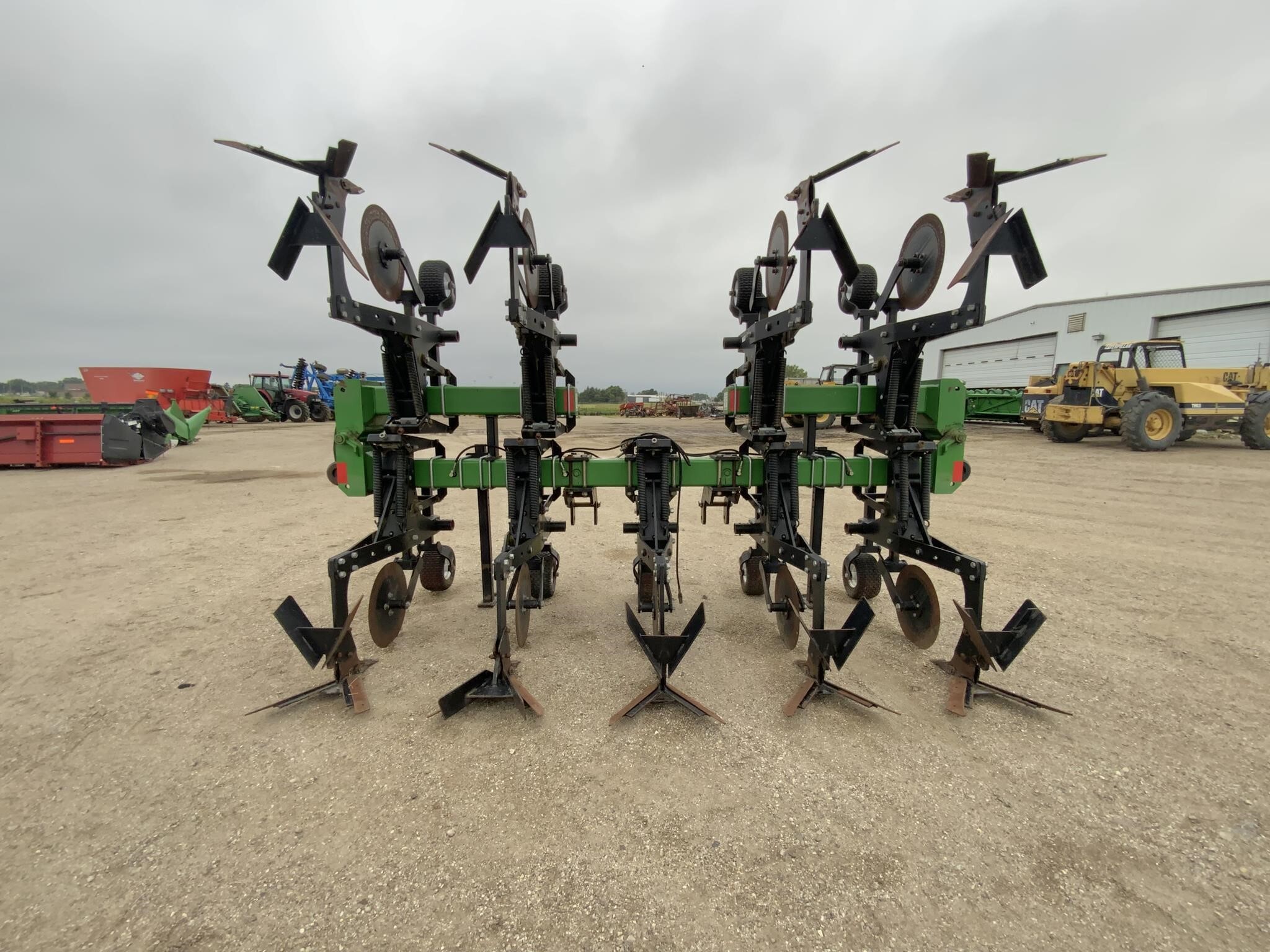  B&H 9100 Cultivator