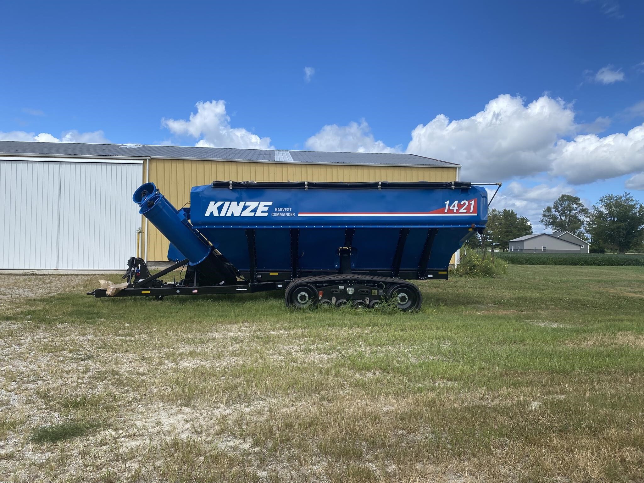 2025 Kinze 1421 Grain Cart