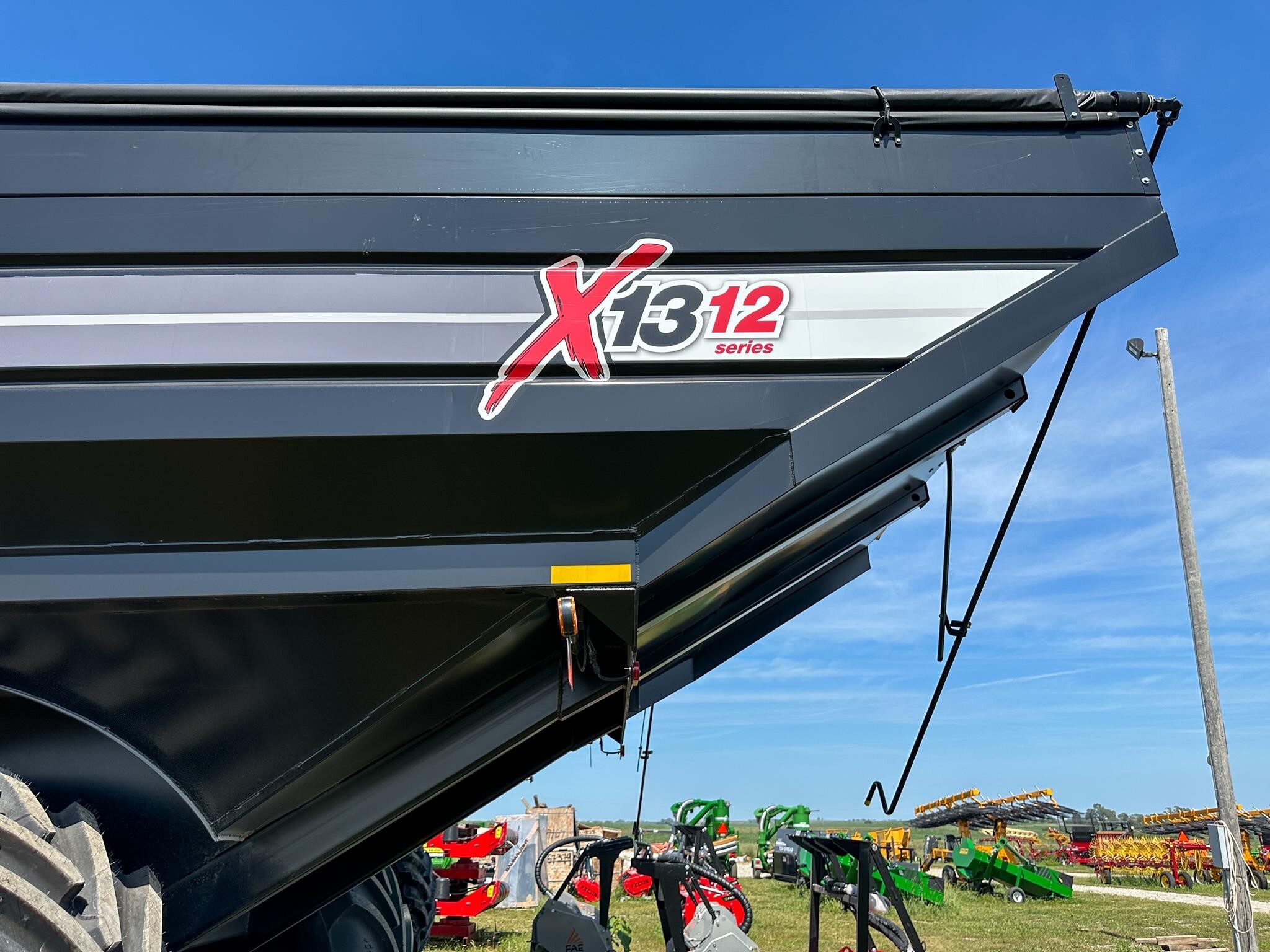 2026 J&M 1312-20S Grain Cart