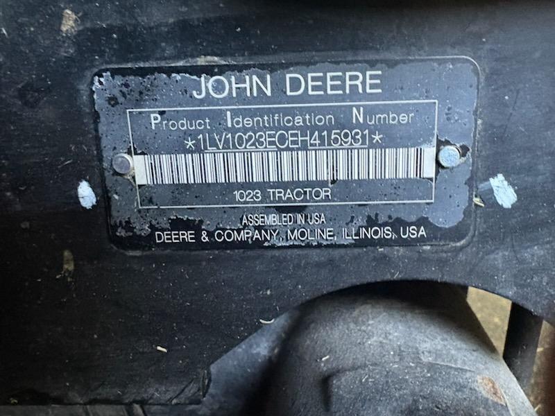 2015 John Deere 1023E Tractor