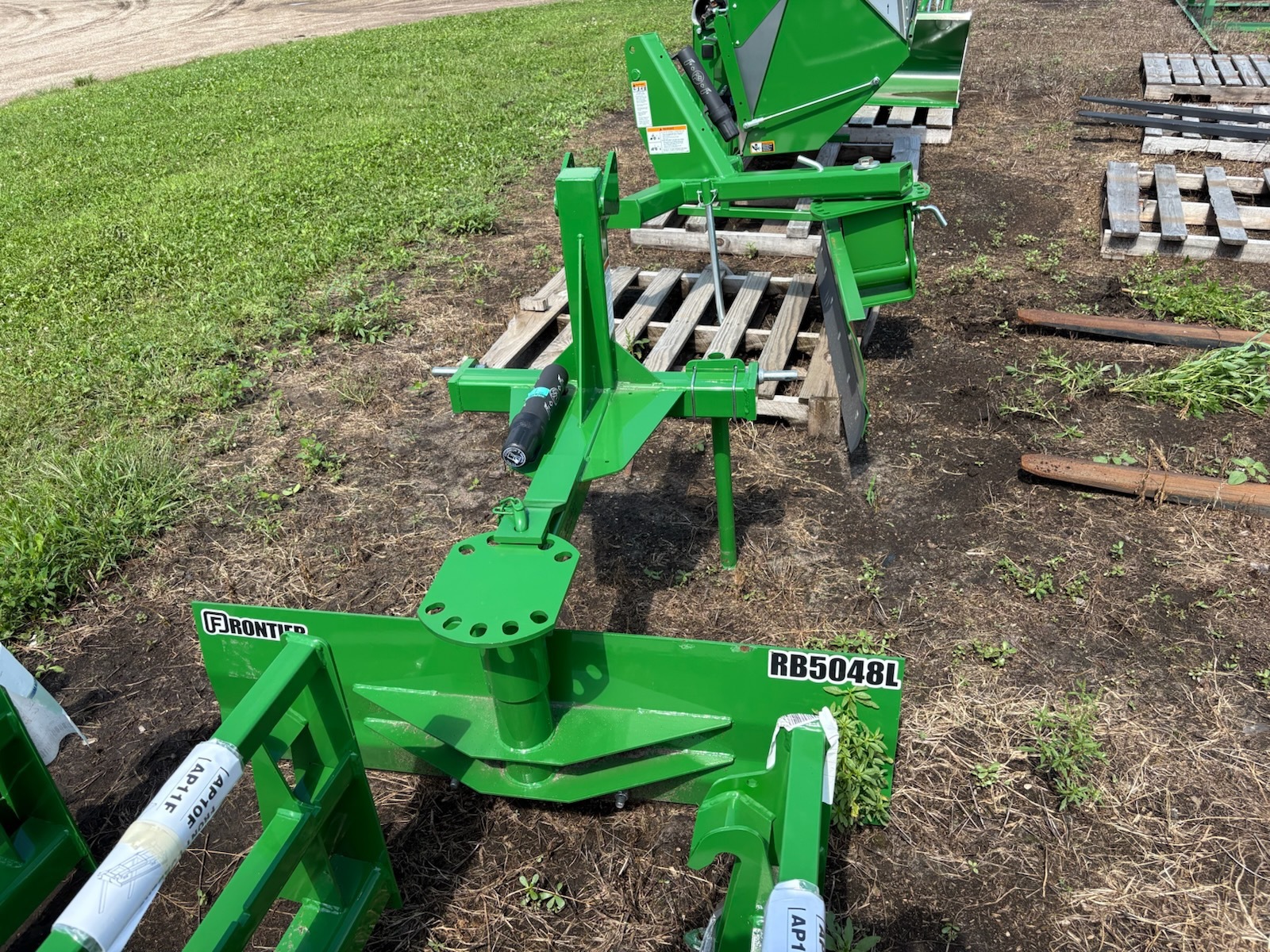 2023 Frontier RB5048L Blade