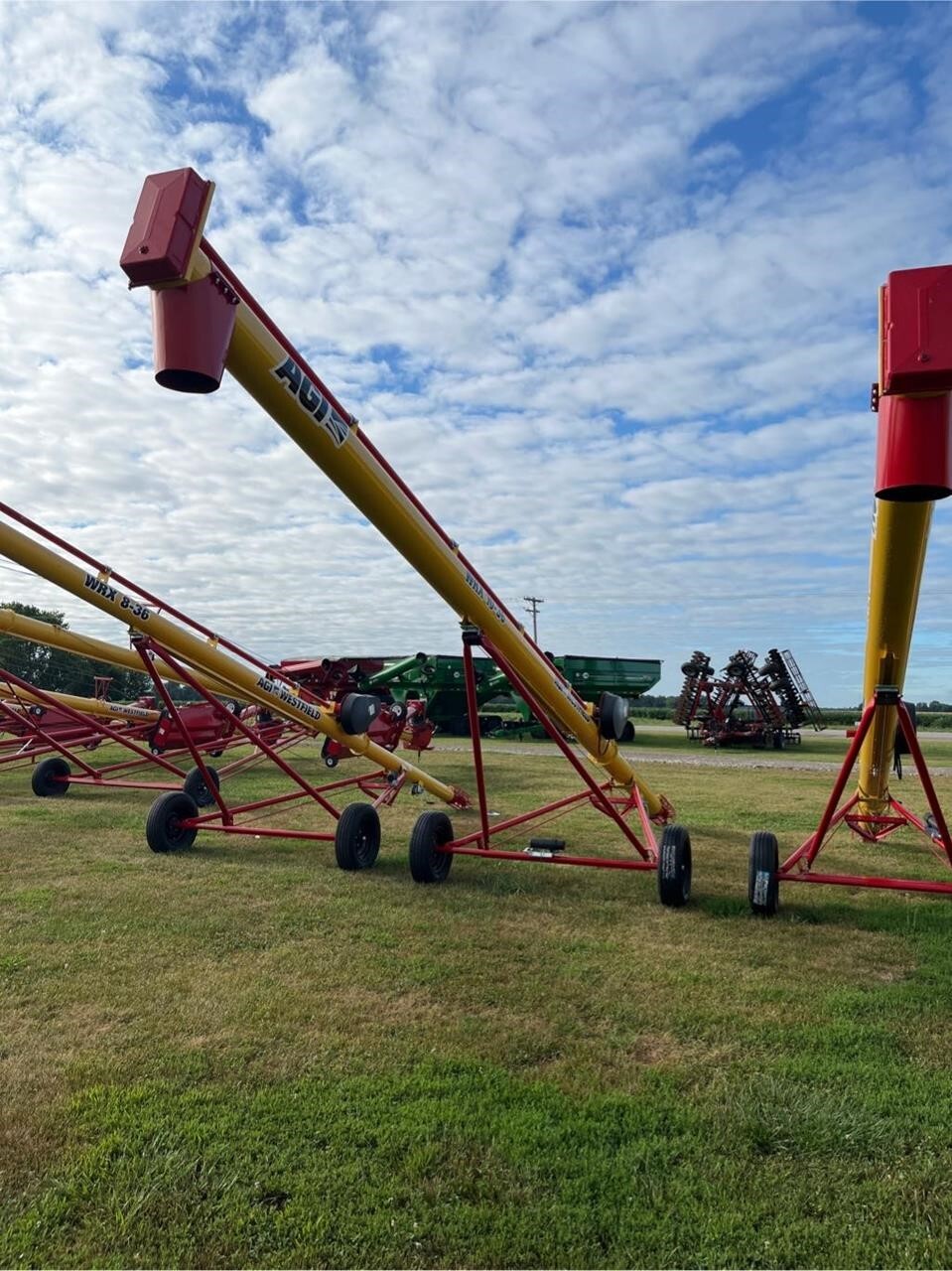 2025 Westfield WRX10-36 Augers and Conveyor