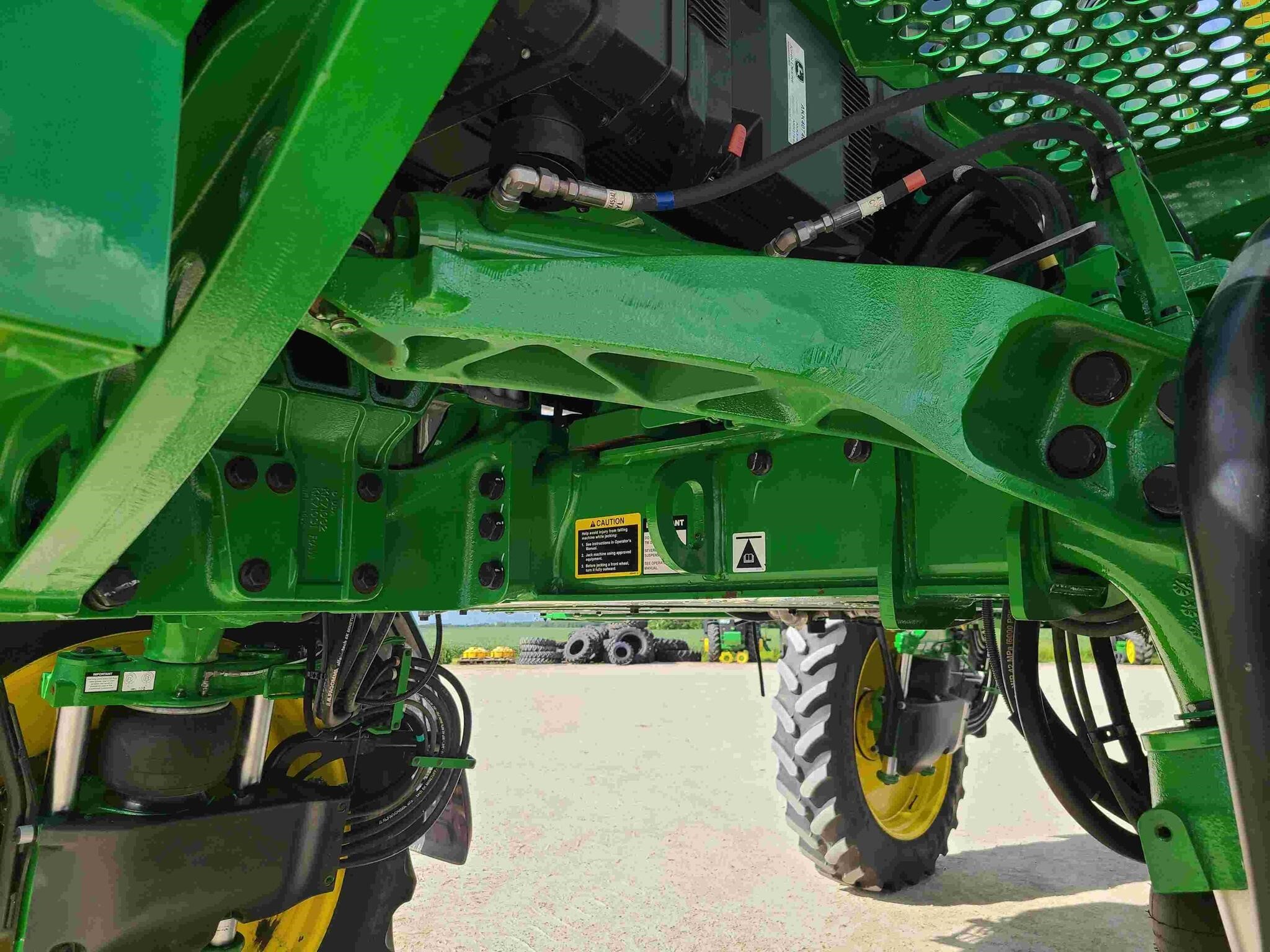 2022 John Deere 408R Self-Propelled Sprayer