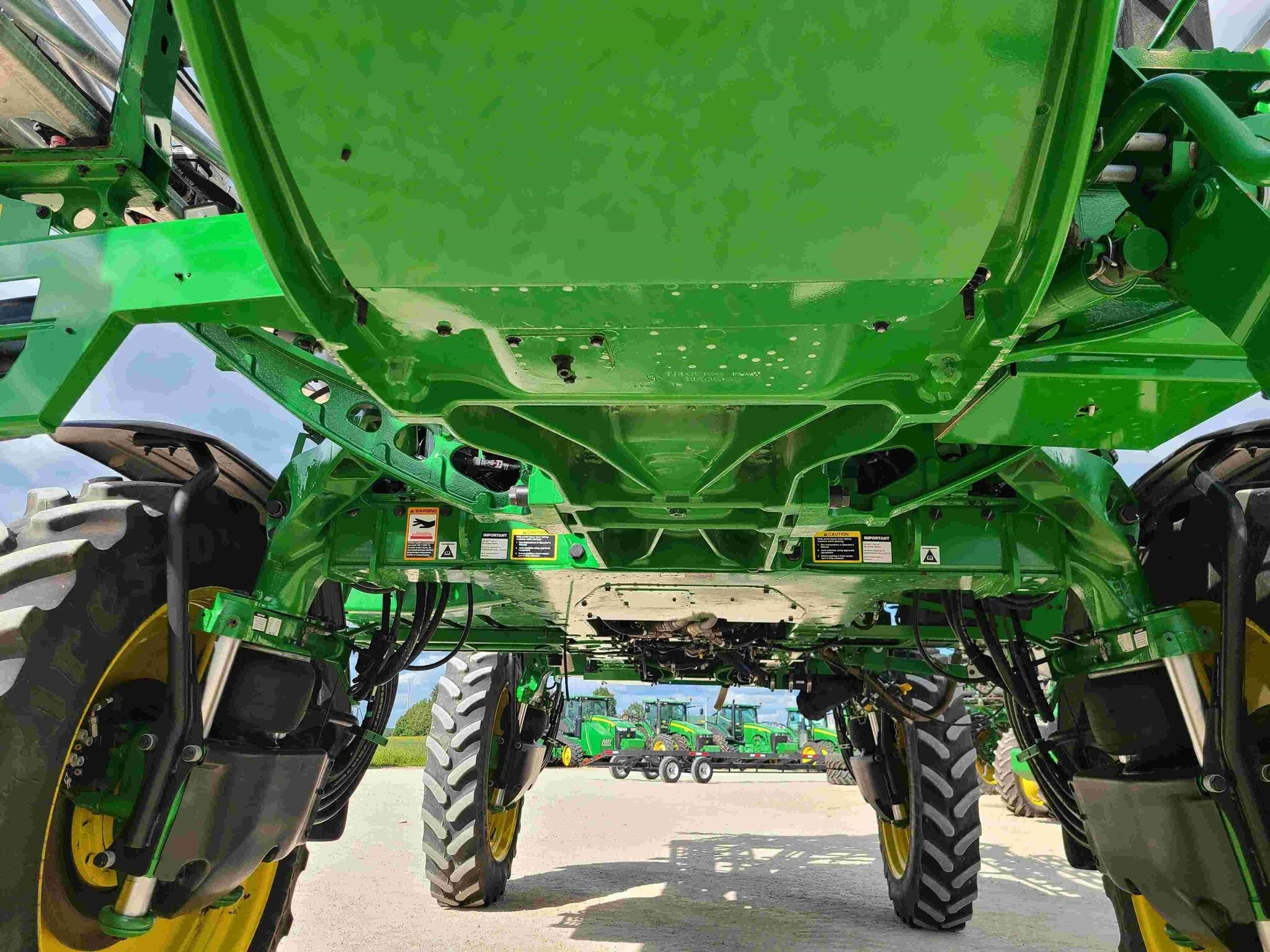 2022 John Deere 408R Self-Propelled Sprayer