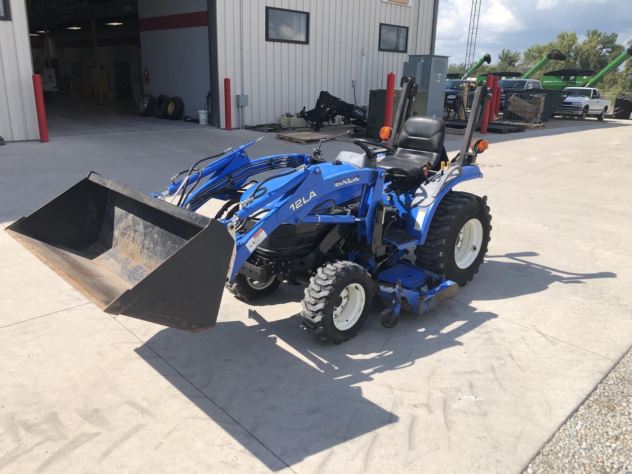 2003 New Holland TC24D Tractor