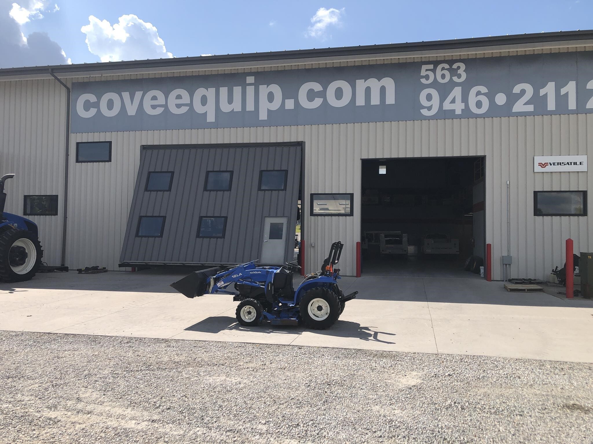 2003 New Holland TC24D Tractor