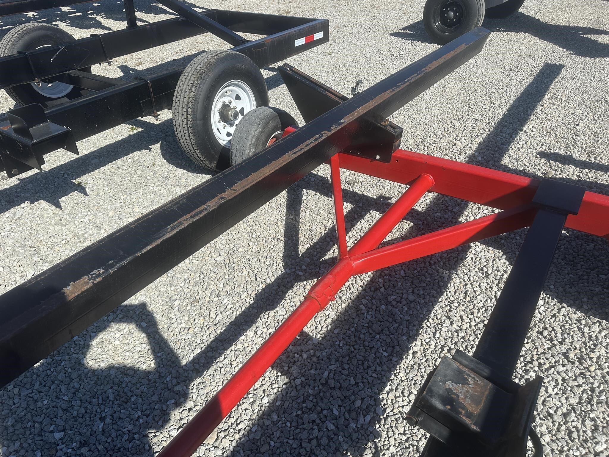 E-Z Trail 680 Header Trailer