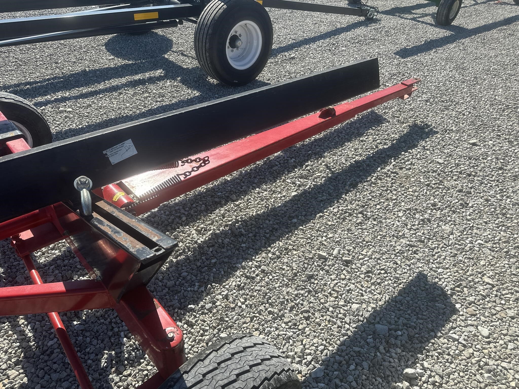 E-Z Trail 680 Header Trailer