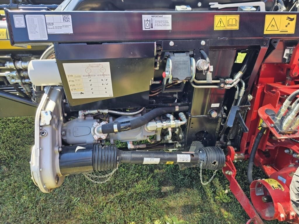 2022 MacDon FD135 Platform