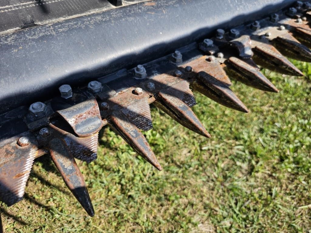 2022 MacDon FD135 Platform