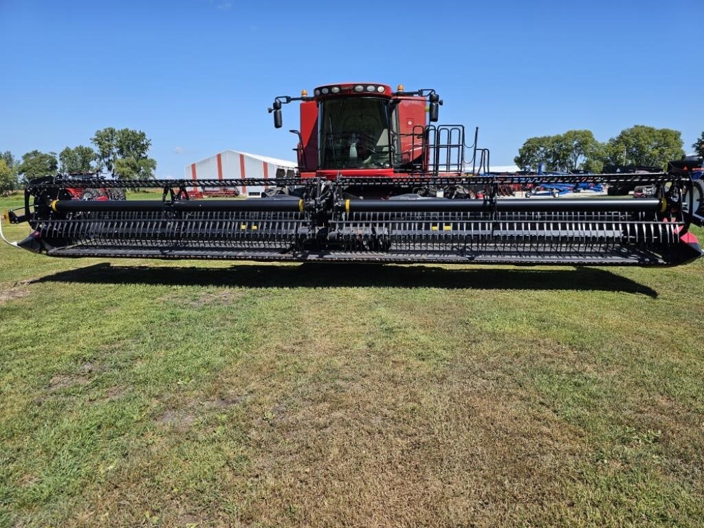 2022 MacDon FD135 Platform