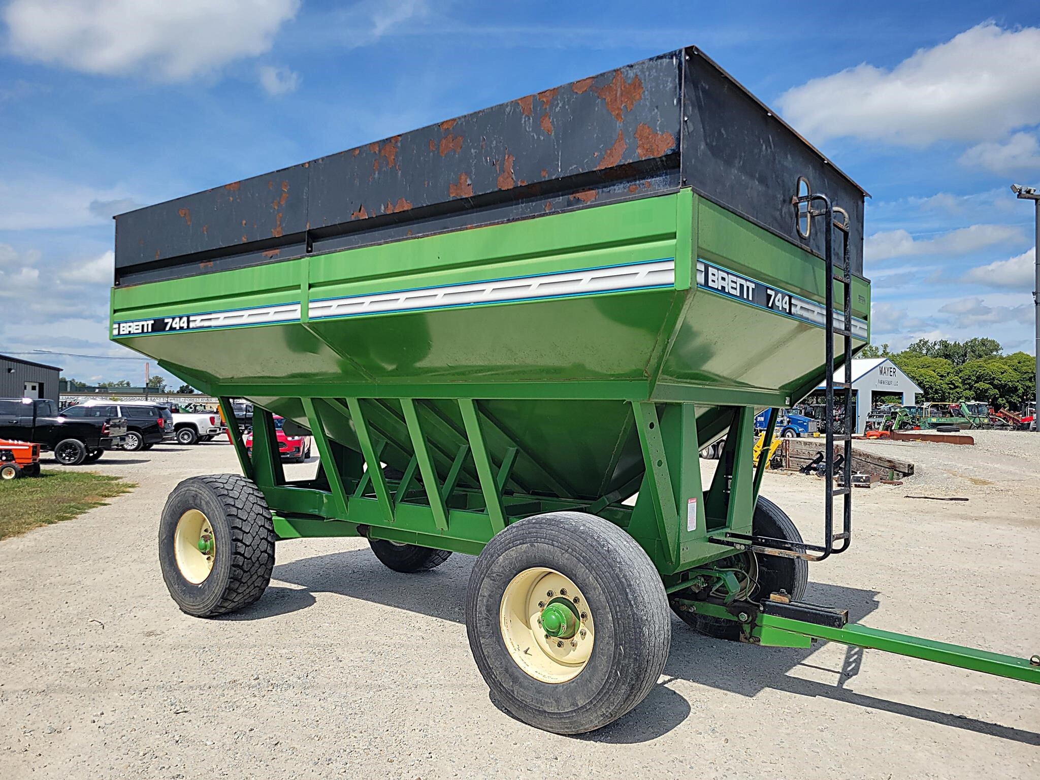 2002 Brent 744 Gravity Wagon