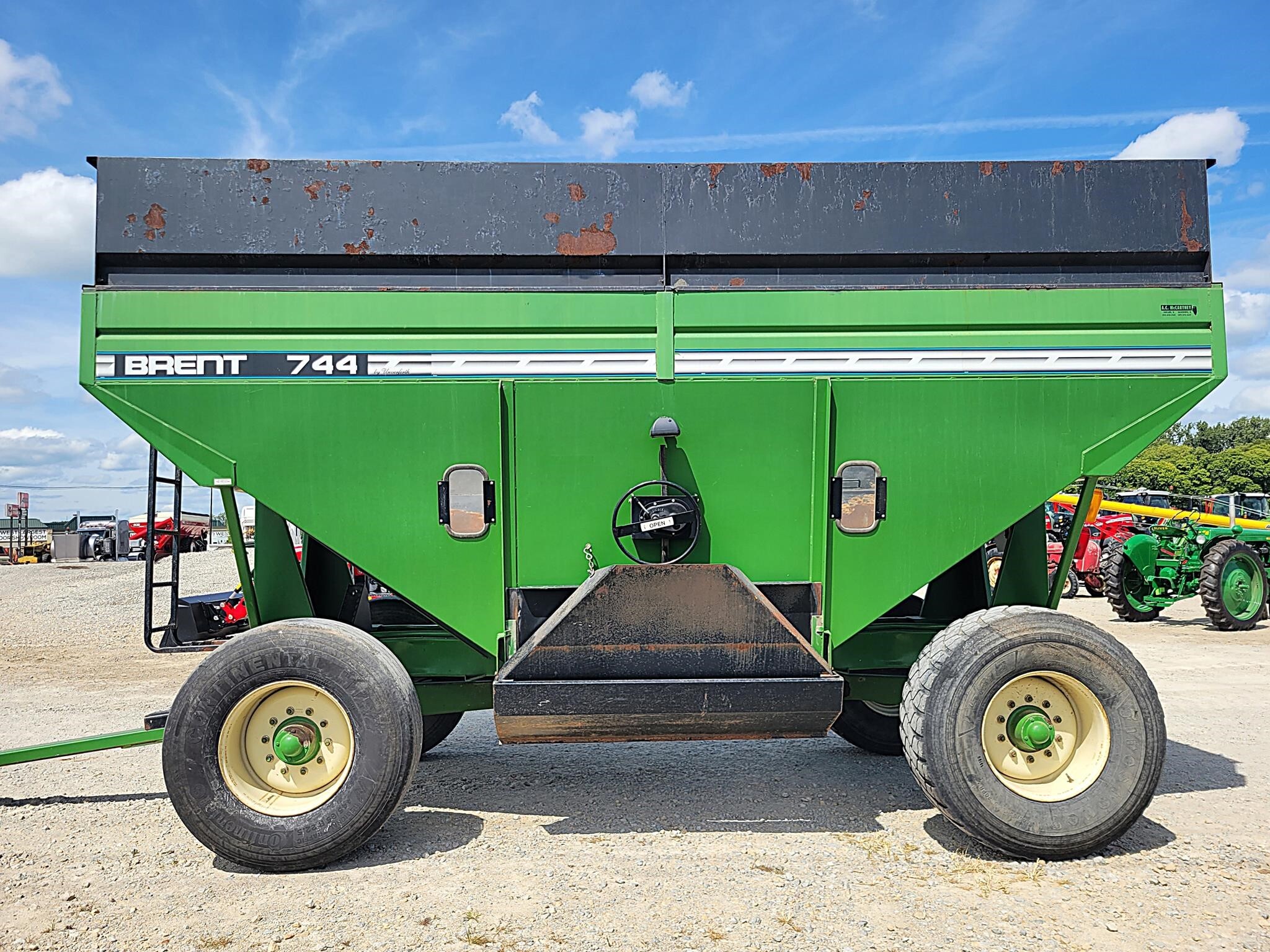 2002 Brent 744 Gravity Wagon