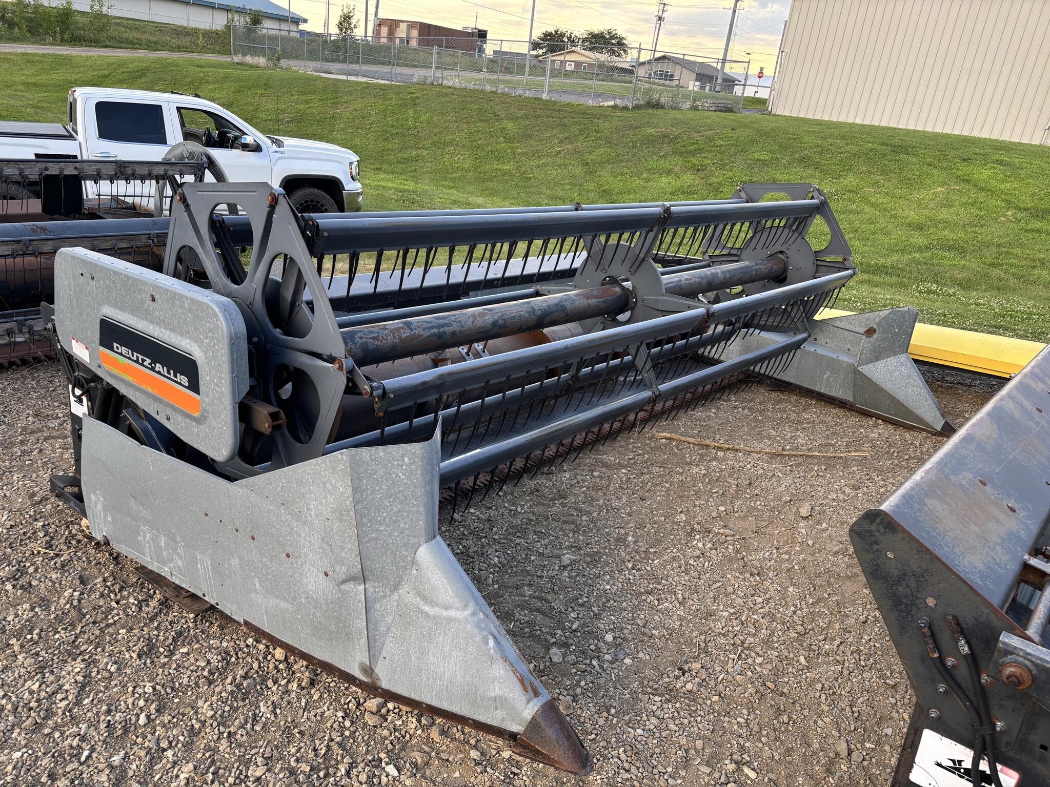 1989 Gleaner R315 Platform