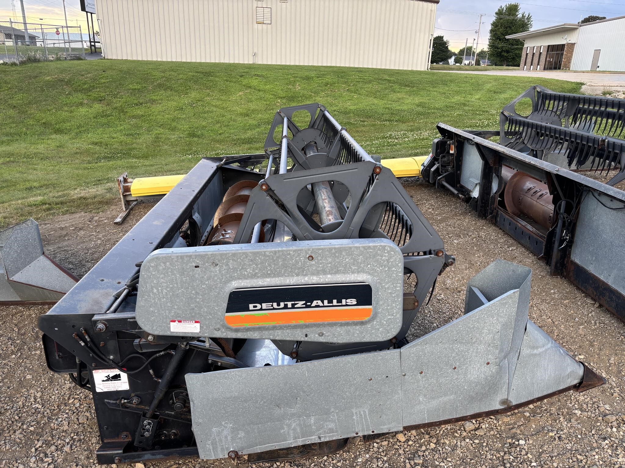 1989 Gleaner R315 Platform