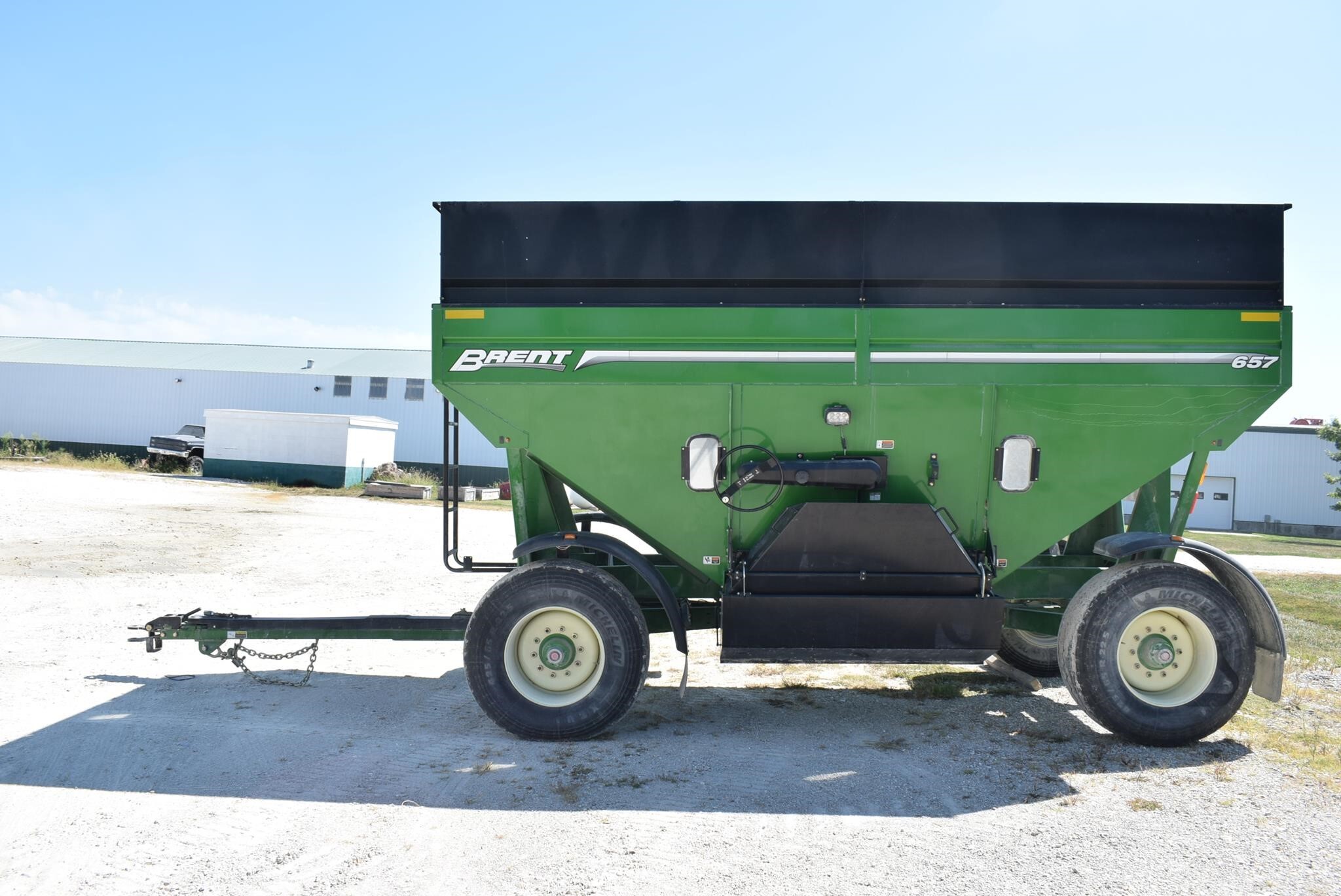  Brent 657 Gravity Wagon