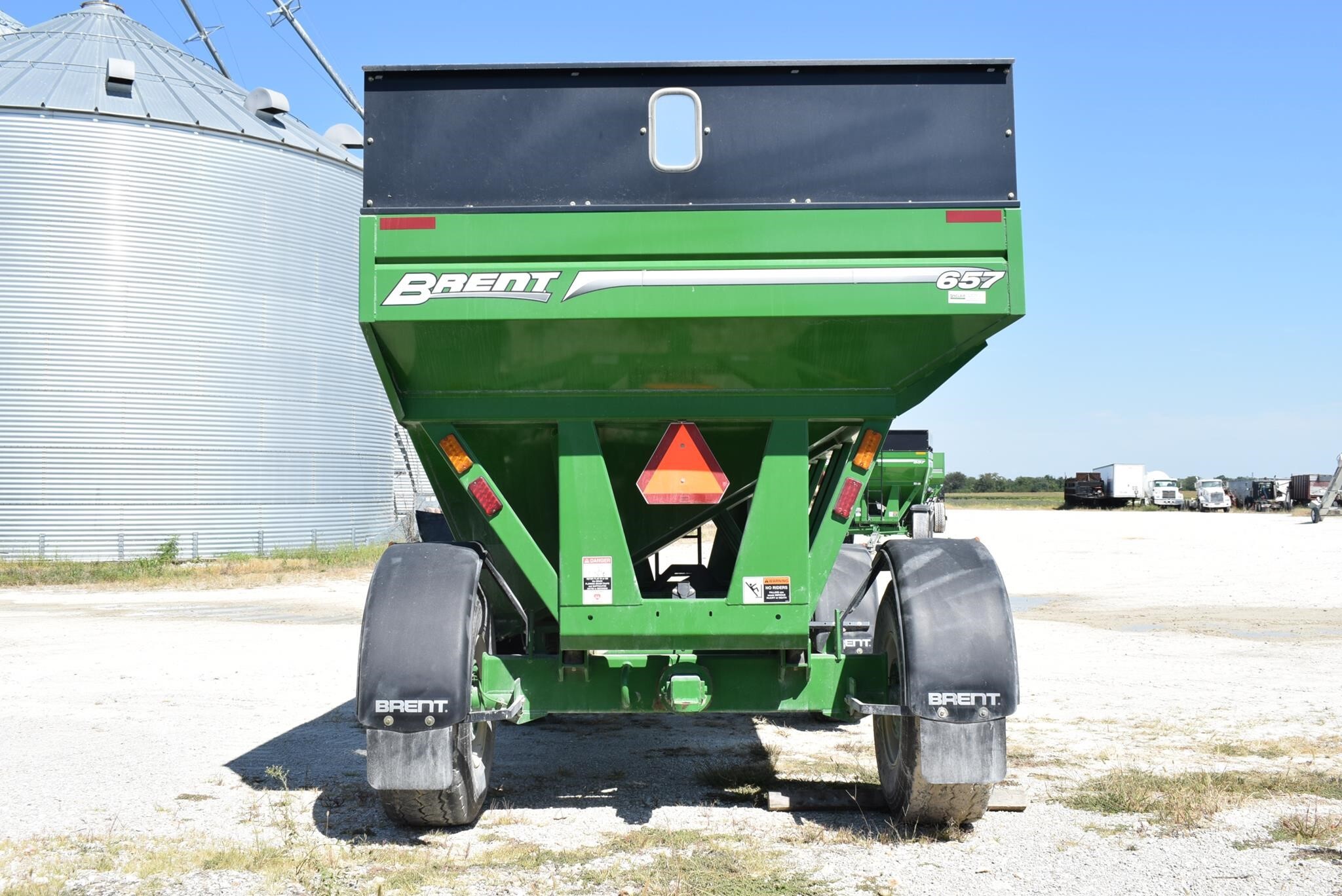  Brent 657 Gravity Wagon