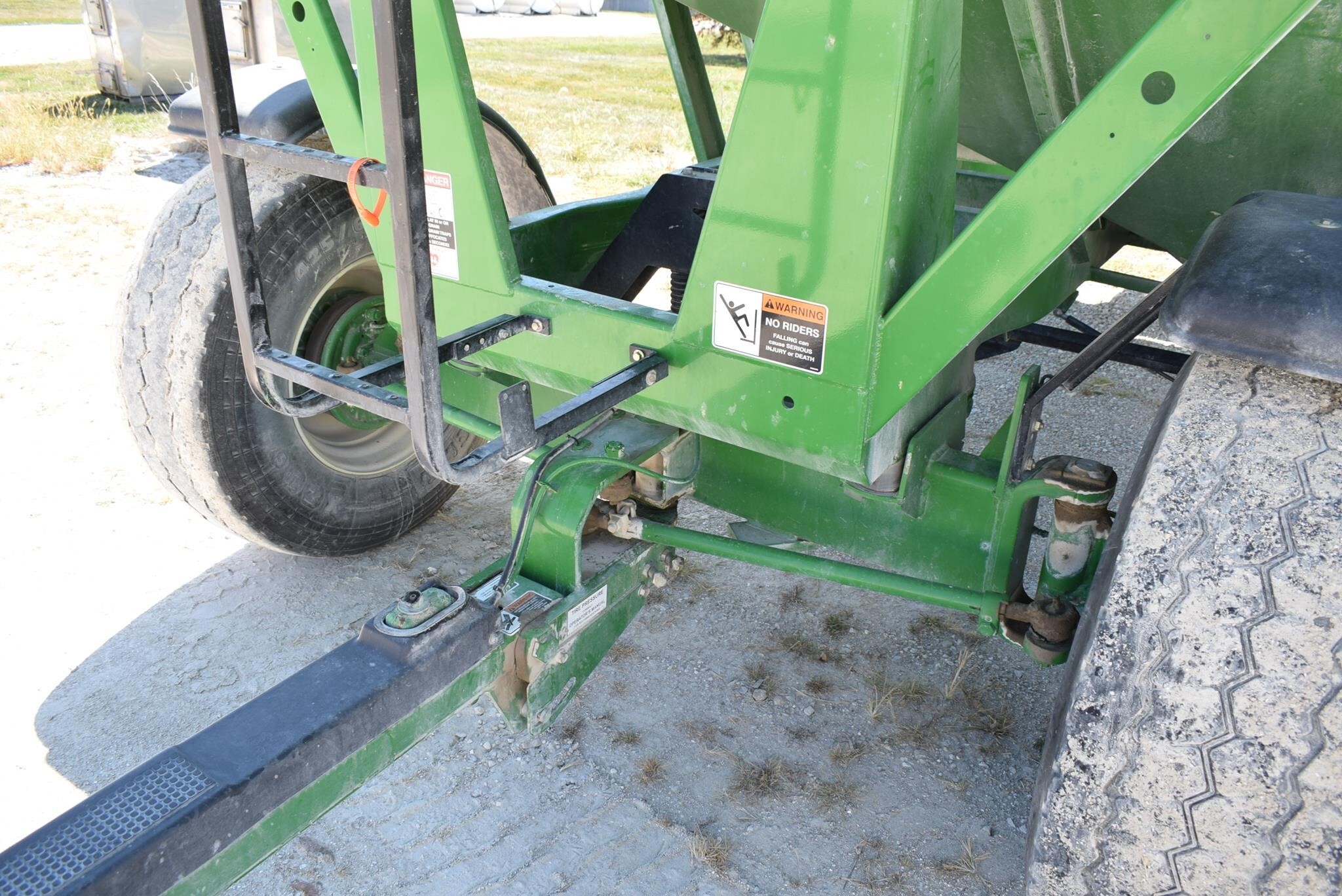  Brent 657 Gravity Wagon