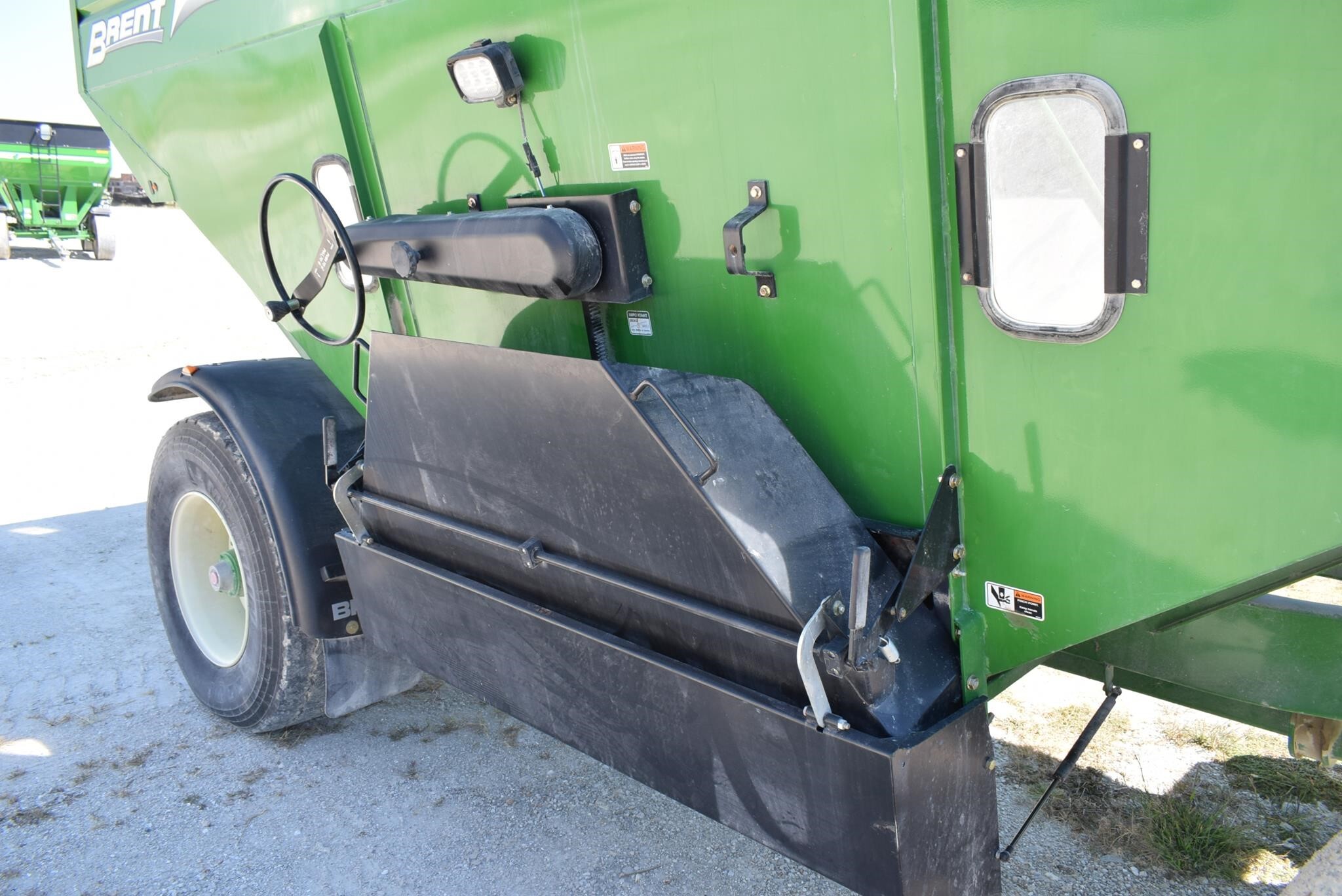  Brent 657 Gravity Wagon