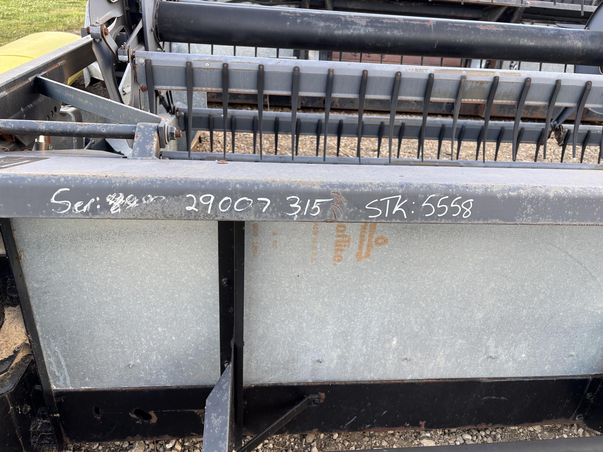 1989 Gleaner R315 Platform