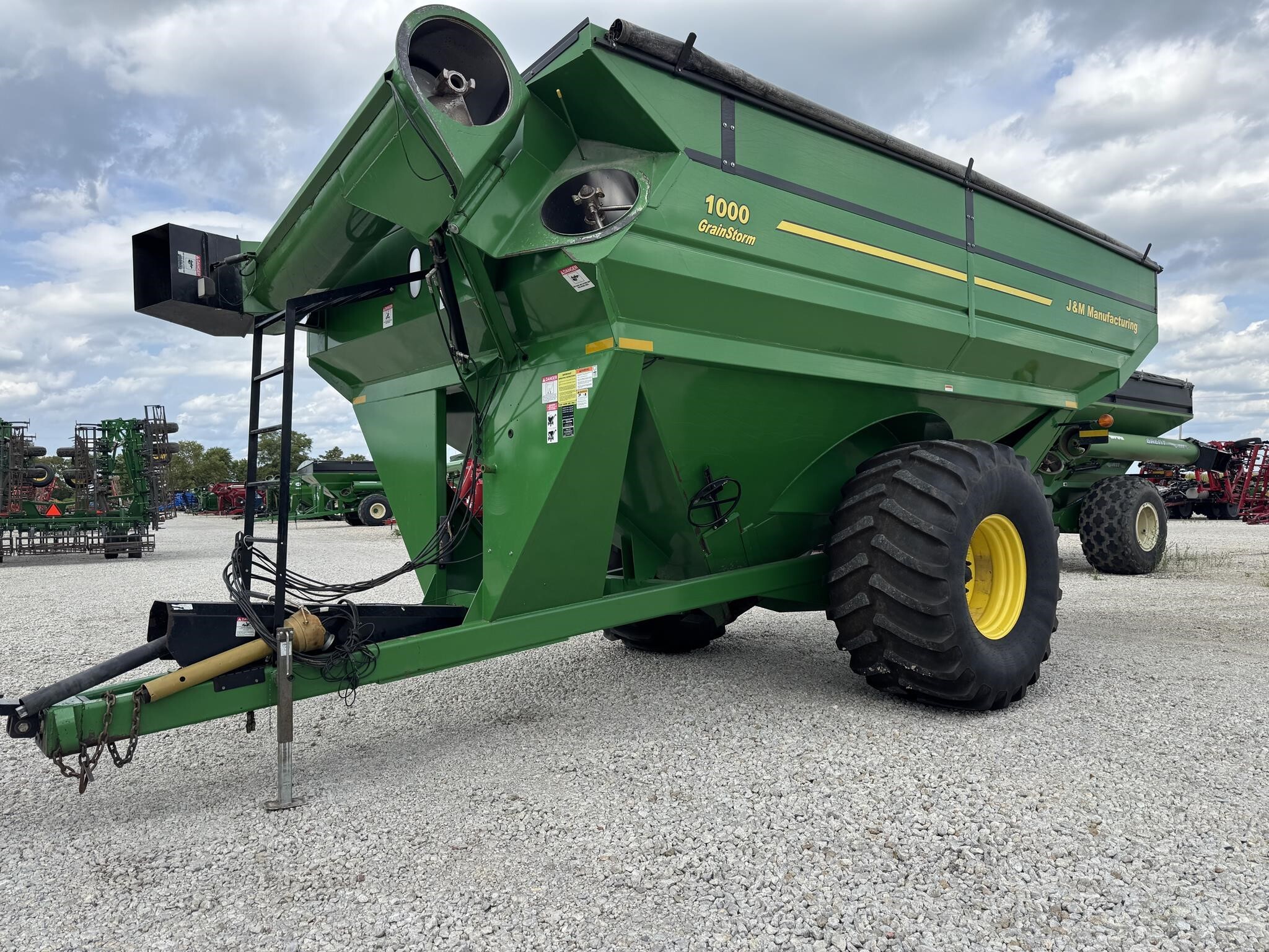  J&M 1000-20 Grain Cart