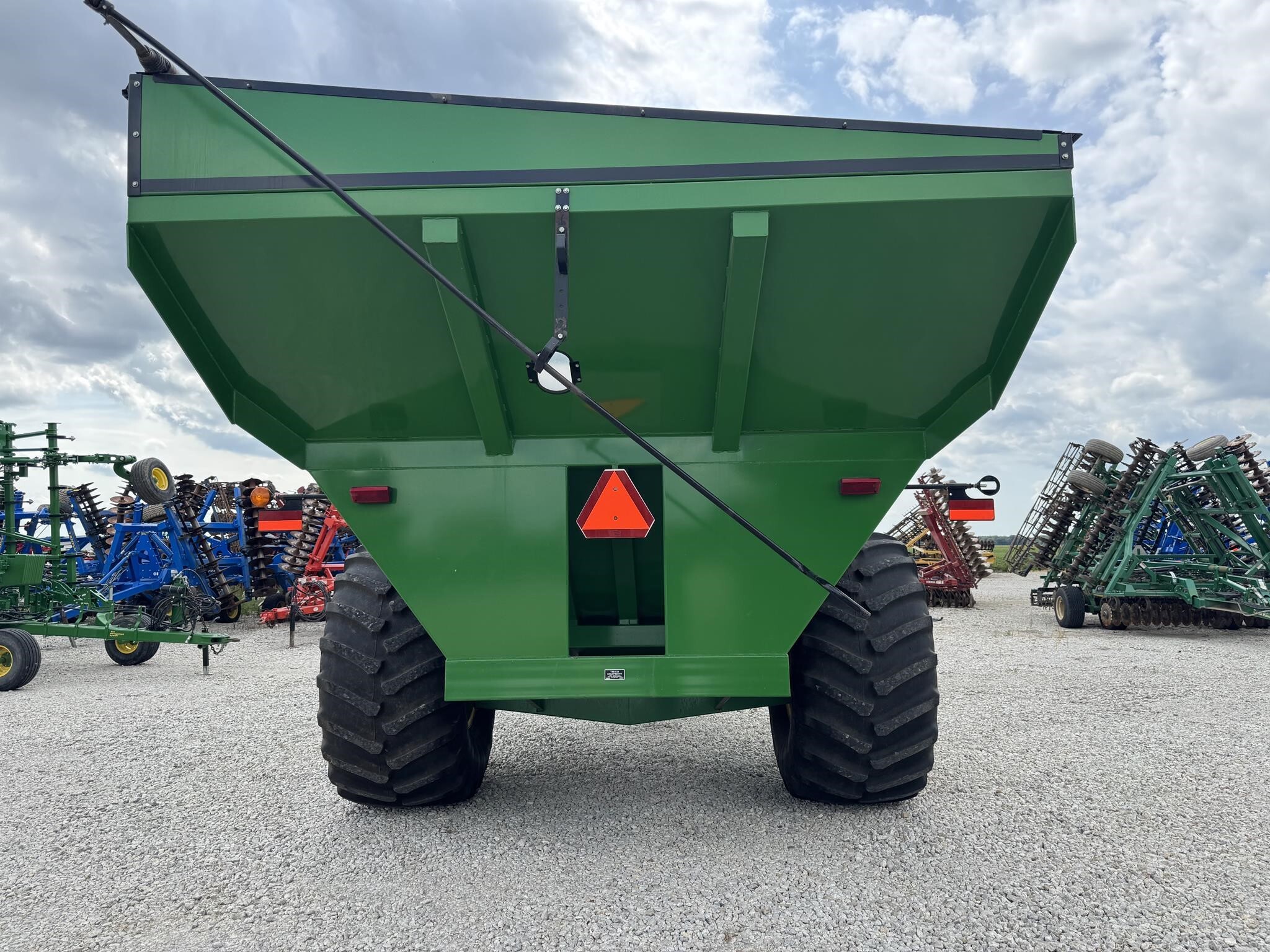  J&M 1000-20 Grain Cart