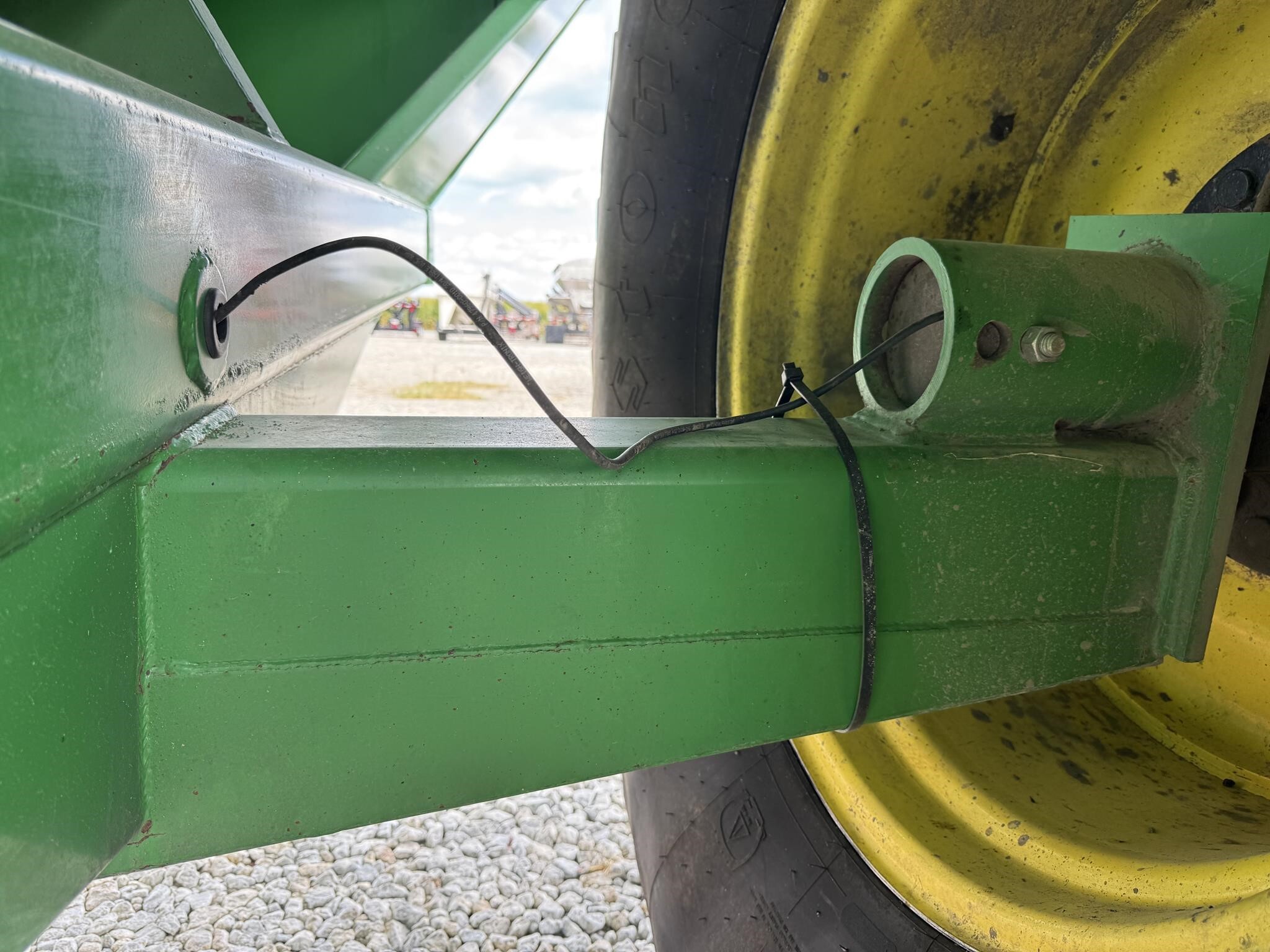  J&M 1000-20 Grain Cart