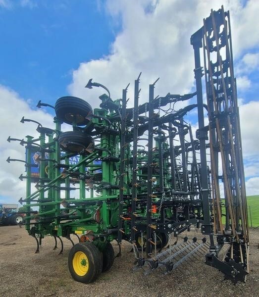 2023 John Deere 2230LL  38'6" Field Cultivator