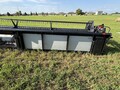 1999 Gleaner 800 Platform