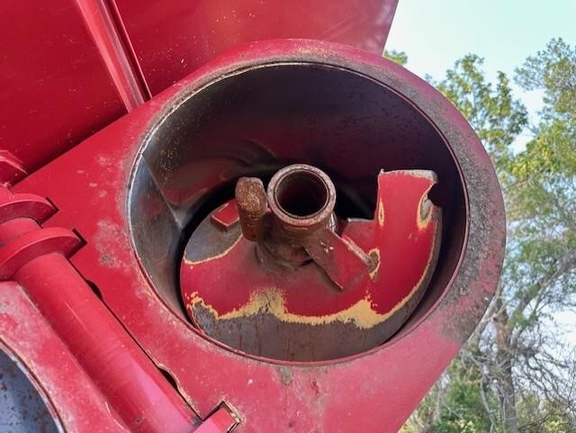 2014 Parker 1039 Grain Cart