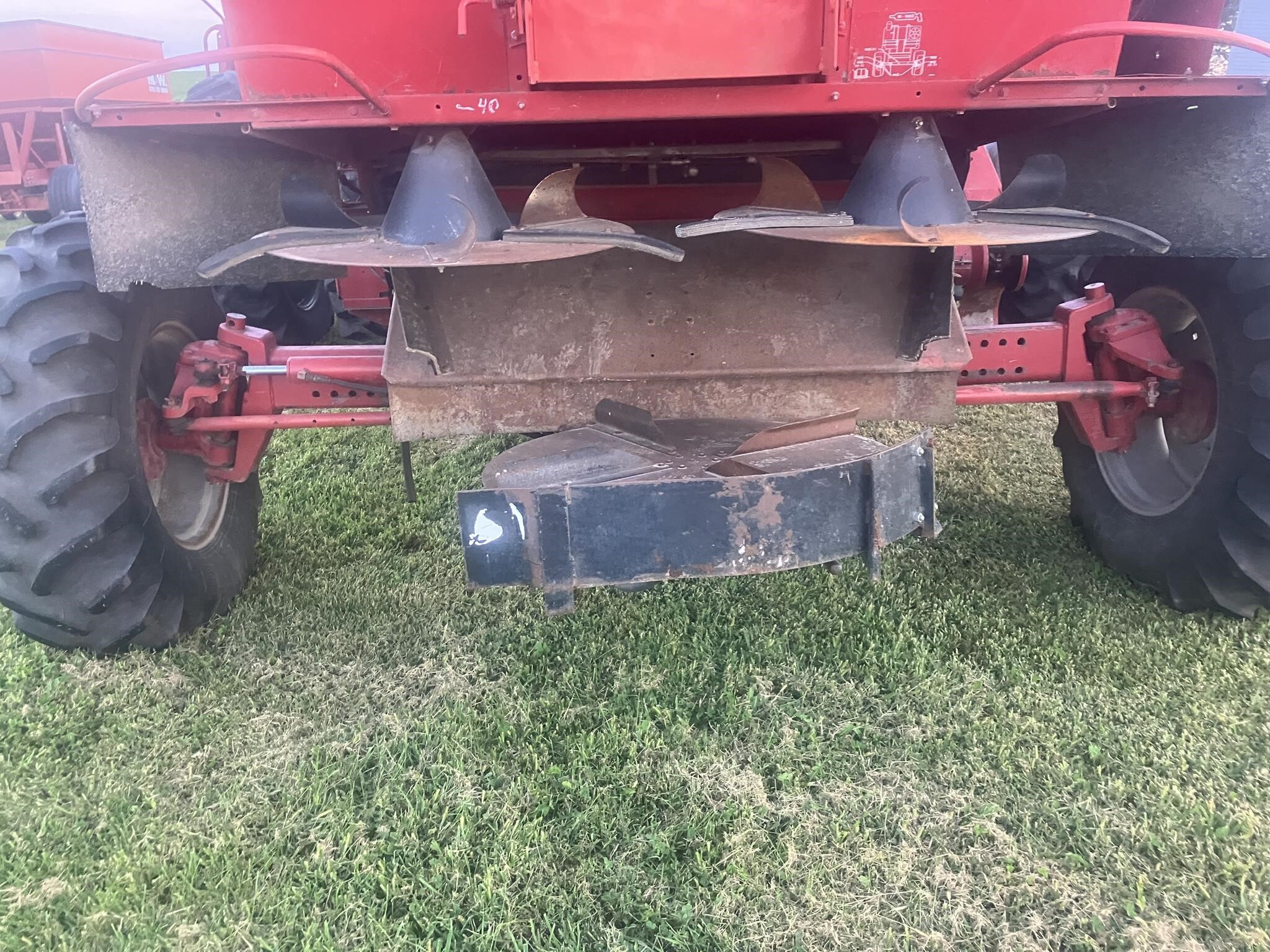 Case IH 1680 Combine - $8,500 | Machinery Pete