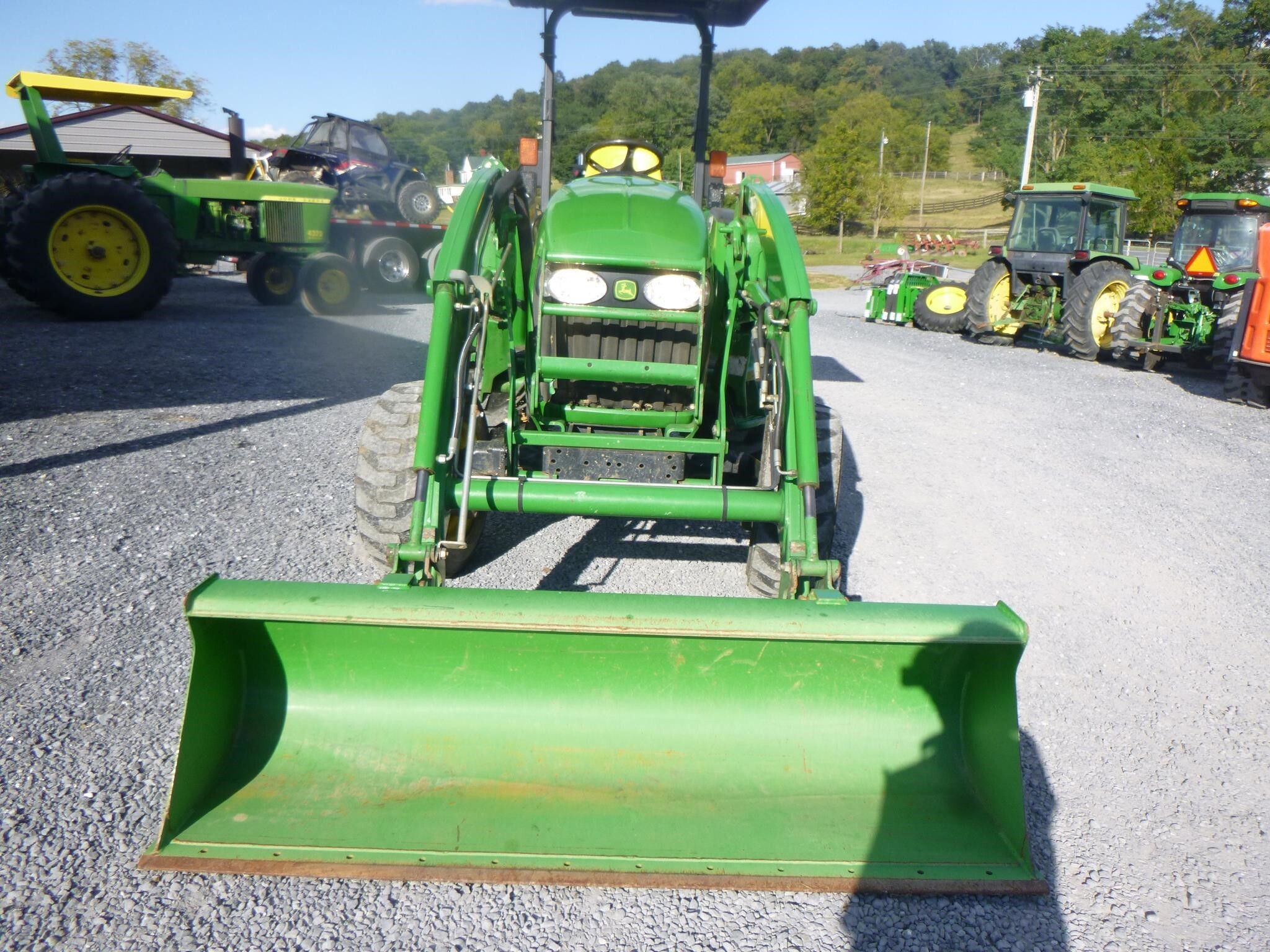 2004 John Deere 4320 Tractor