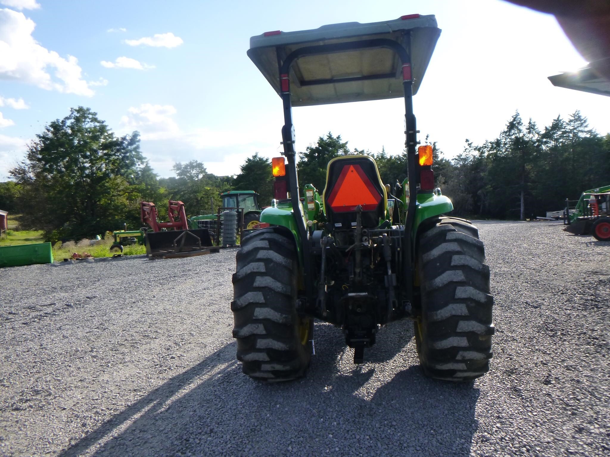 2004 John Deere 4320 Tractor