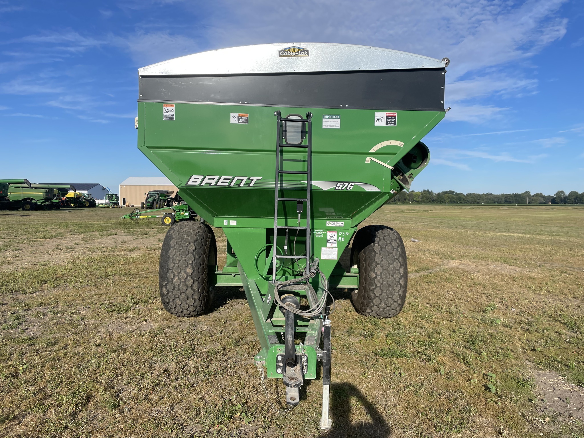 2015 Brent 576 Grain Cart