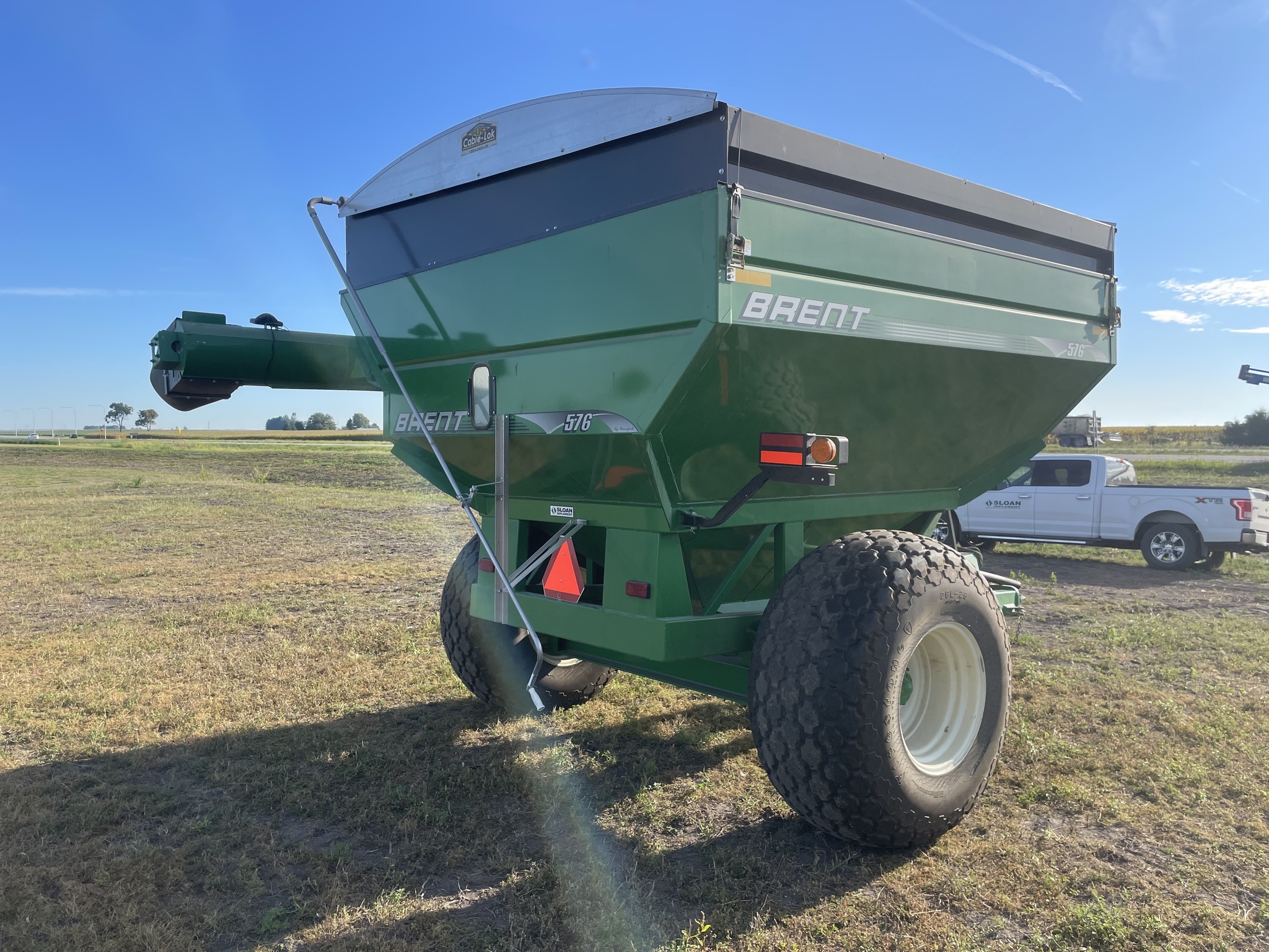 2015 Brent 576 Grain Cart