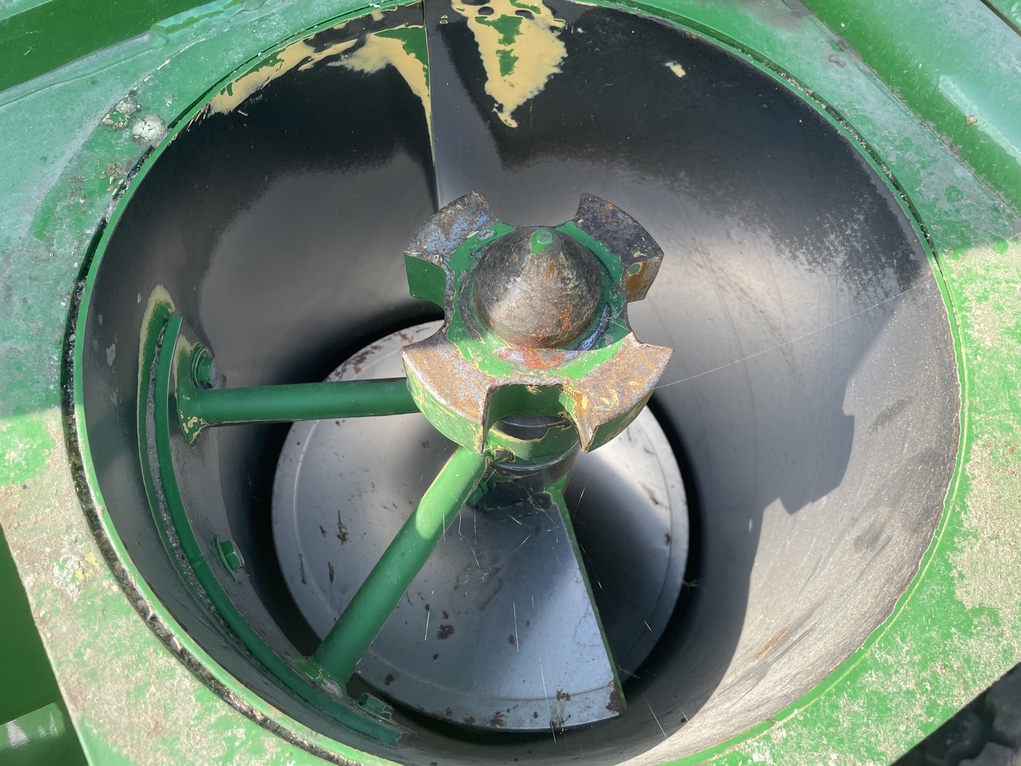 2015 Brent 576 Grain Cart