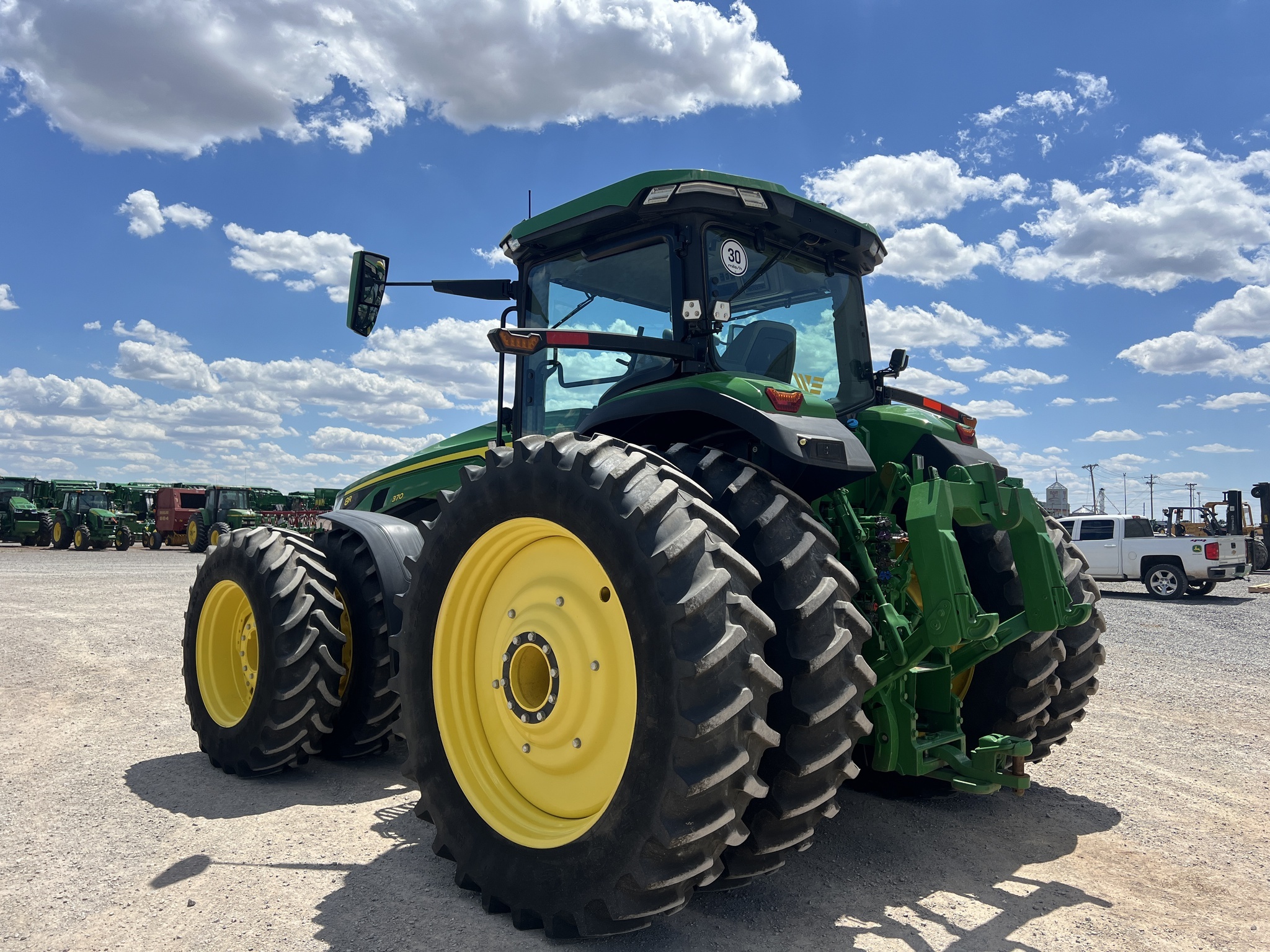 2023 John Deere 8R 370 Tractor