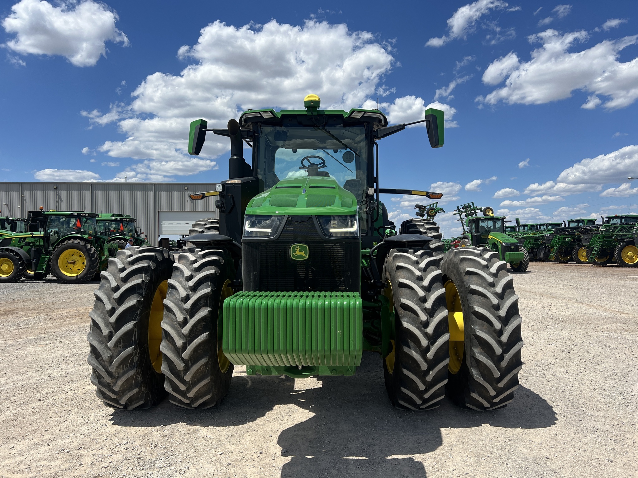 2023 John Deere 8R 370 Tractor