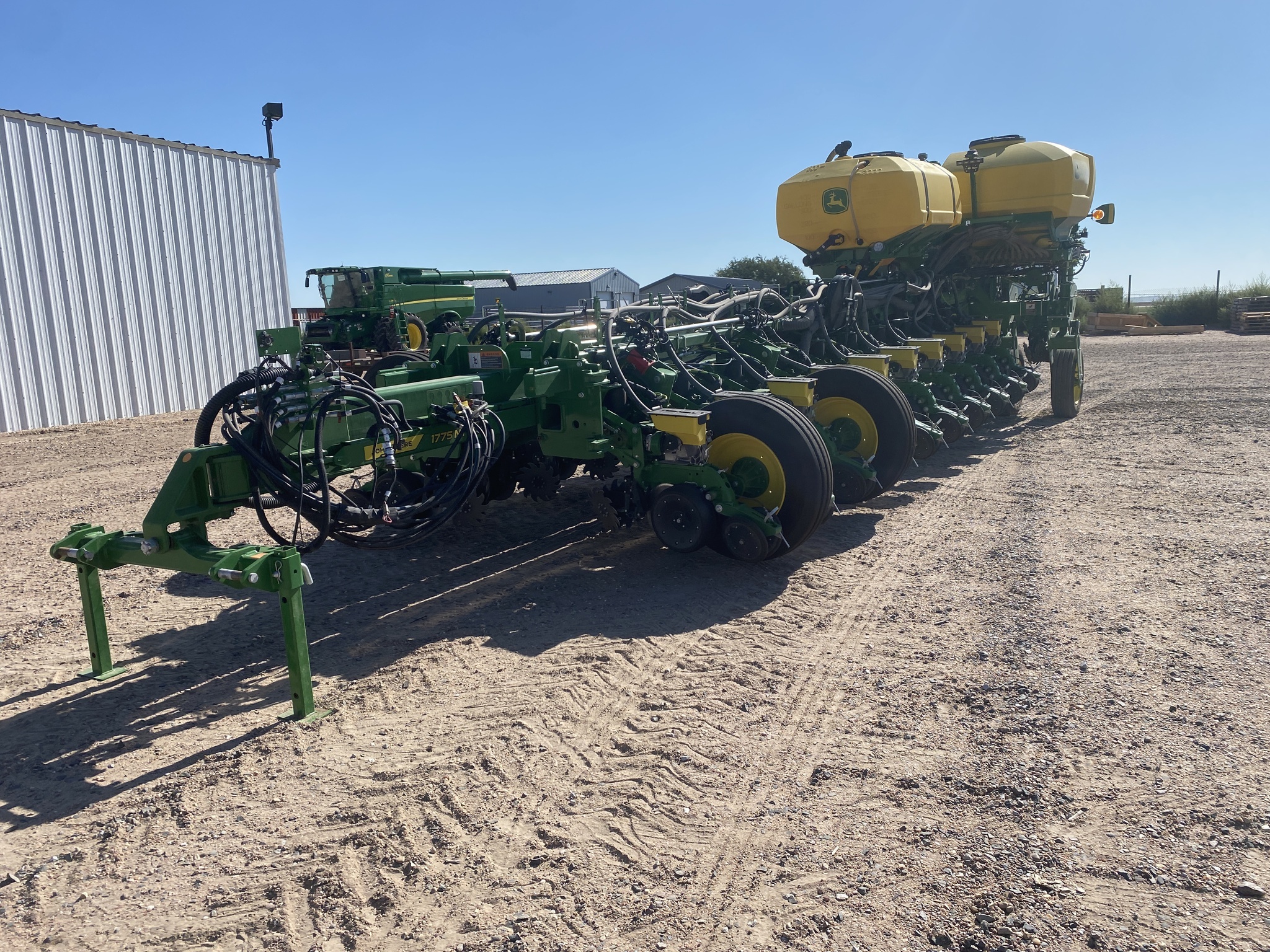 2025 John Deere 1775NT Planter