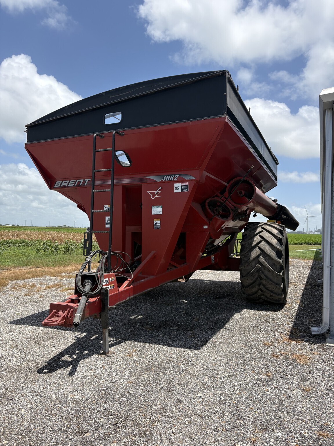  Brent 1082 Grain Cart