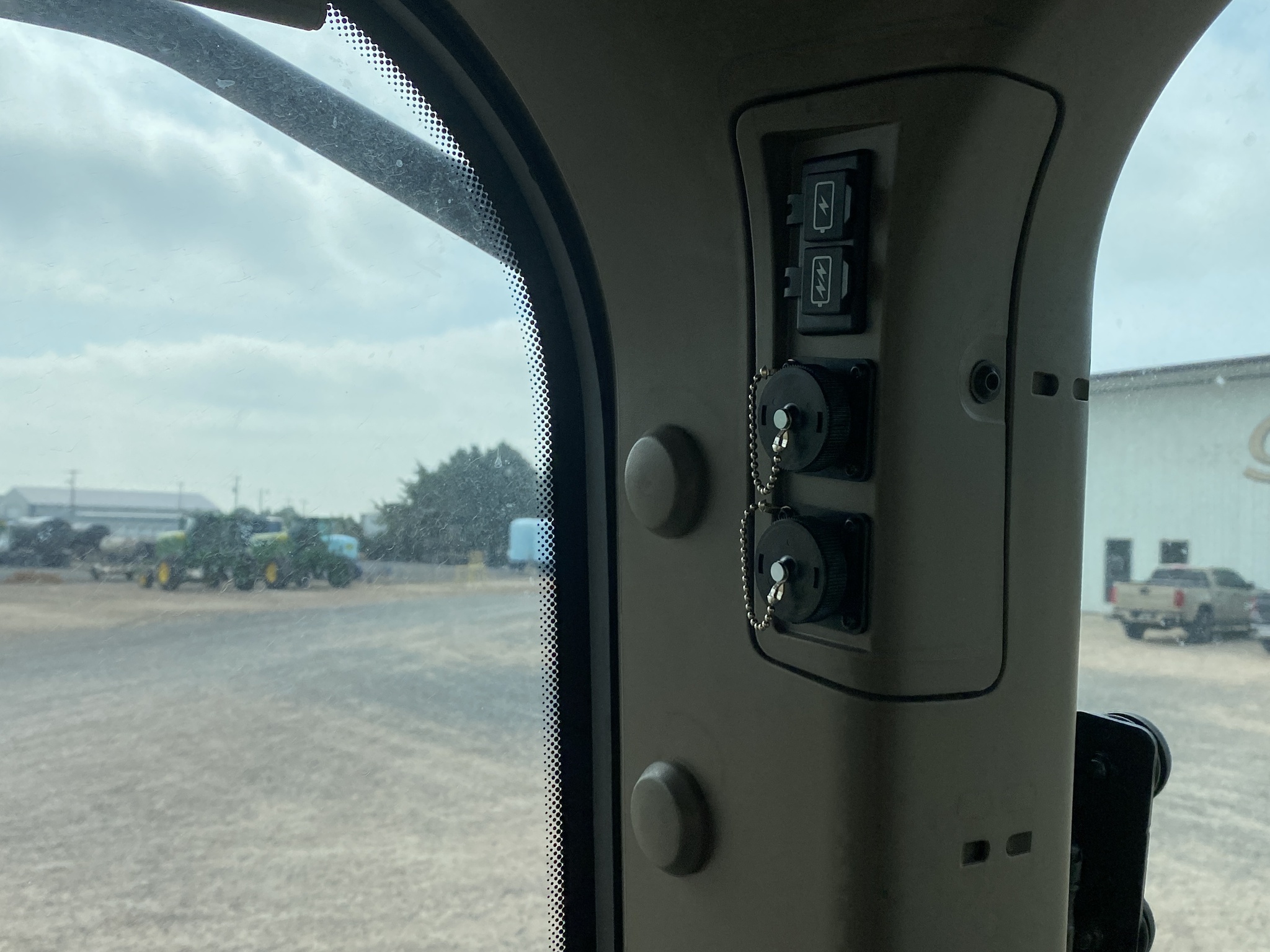 2024 John Deere 8R 280 Tractor