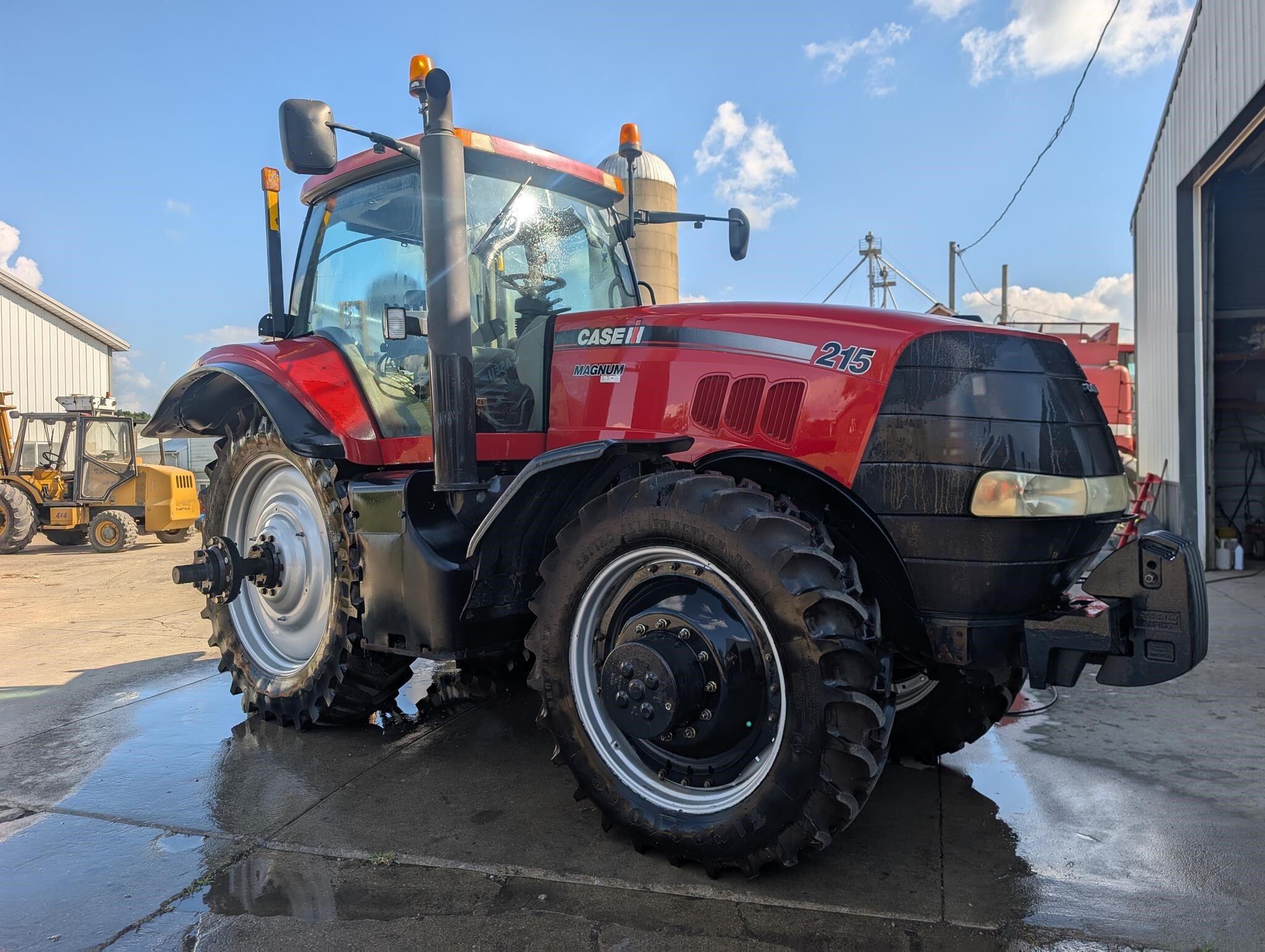 2009 Case IH Magnum 215 Tractor