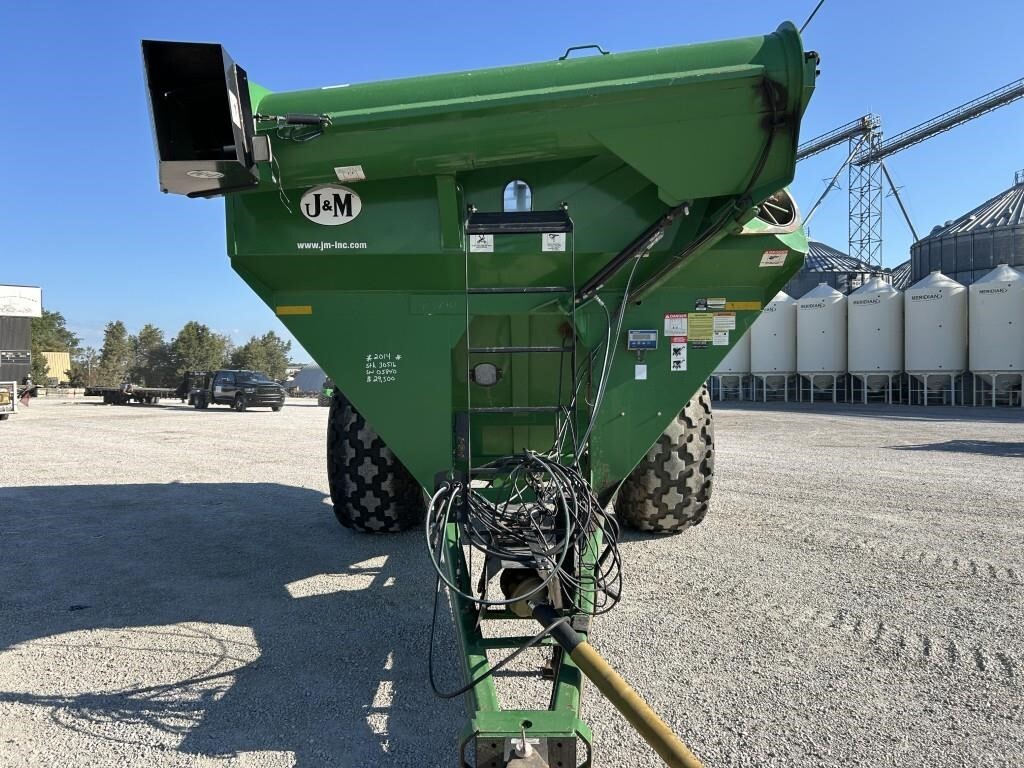  J&M 1050-20D Grain Cart